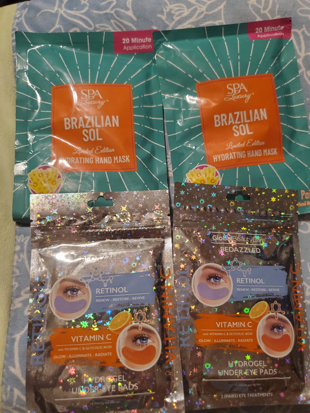 Brazilian Sol Hydrating Hand Mask - Teal/Orange